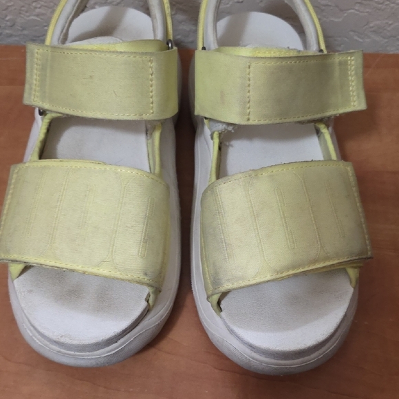 UGG Women's Sandals in Yellow and White - Picture 8 of 11